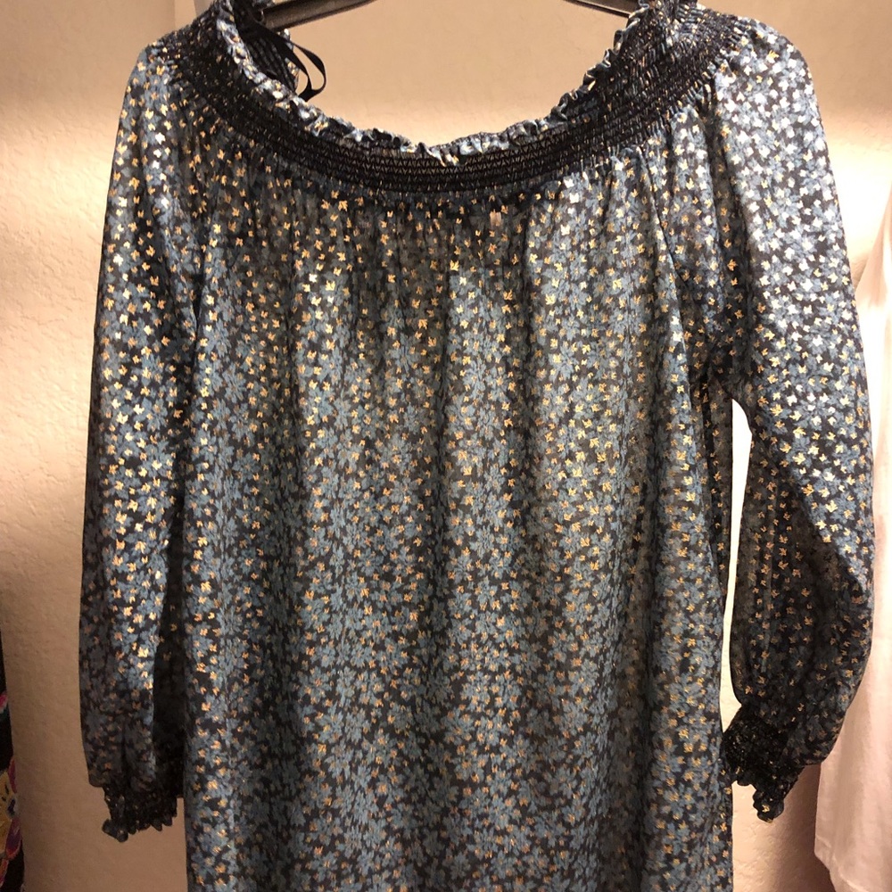 Women’s Long Sleeve Shirt